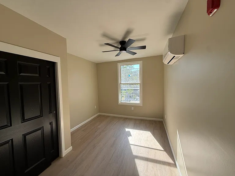 1015 Lancaster Ave #2A — Photo 10