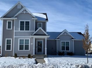 370 S Musket Ridge Dr, Sun Prairie, WI 53590