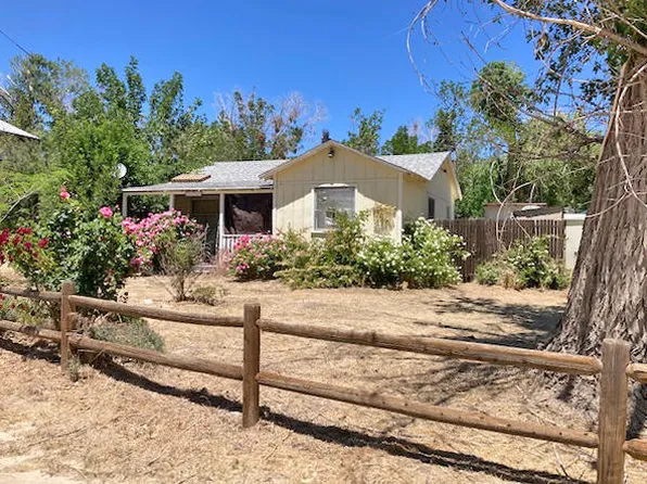 18253 Ellstree Dr, Lake Hughes, CA 93532