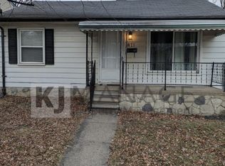 1621 E Granet Ave, Hazel Park, MI 48030