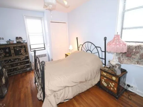 2260 Burnett Street image 1 of 9