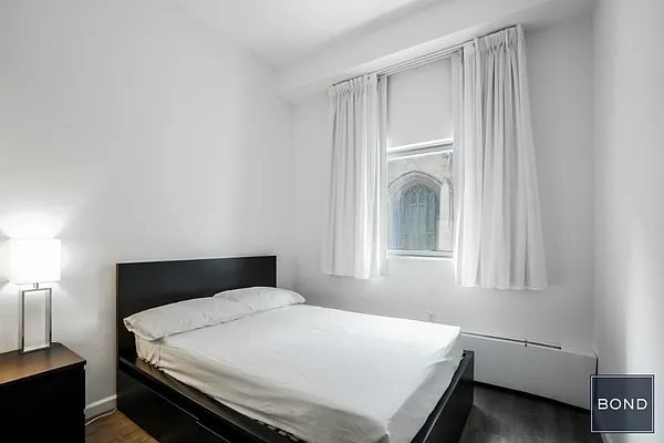 Rented by Bond New York | media 5