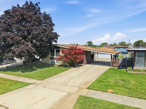 7836 W 80th Pl, Bridgeview, IL 60455