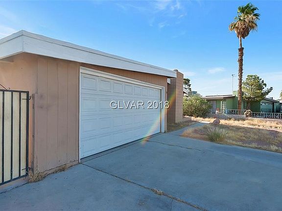 5th image of 5059 Durante St