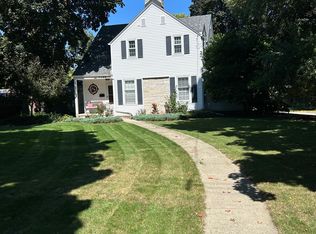1100 Summit Ave, Waukesha, WI 53188