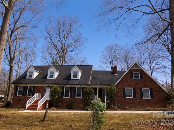 709 Woodside Dr, Kings Mountain, NC 28086