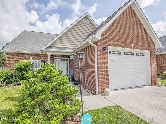 2nd image of 1651 Wisteria View Way