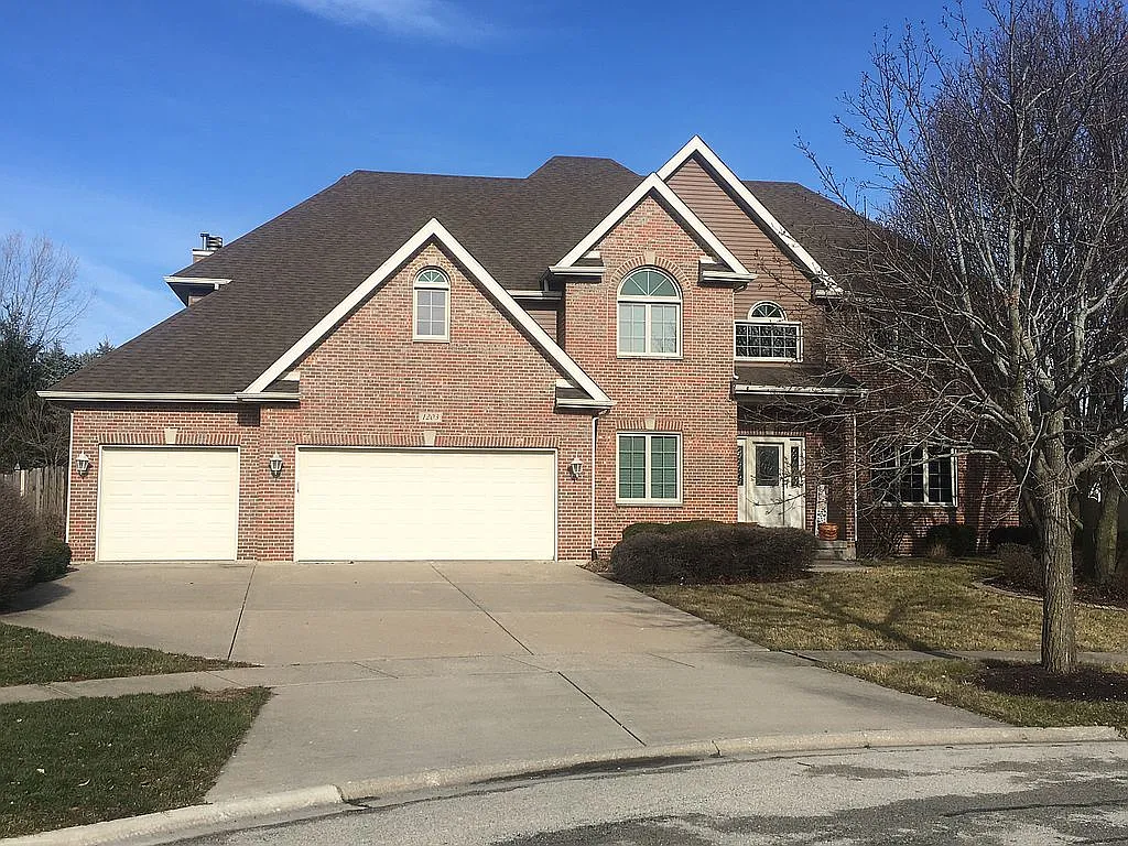 1203 Chartwell Ct photo 1