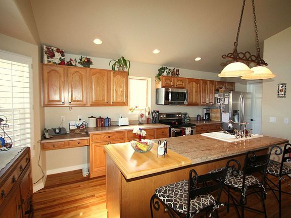 Stunning Kitchen with Granite