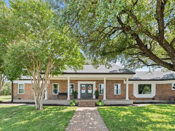 338 Hcr 2124 Loop, Whitney, TX 76692