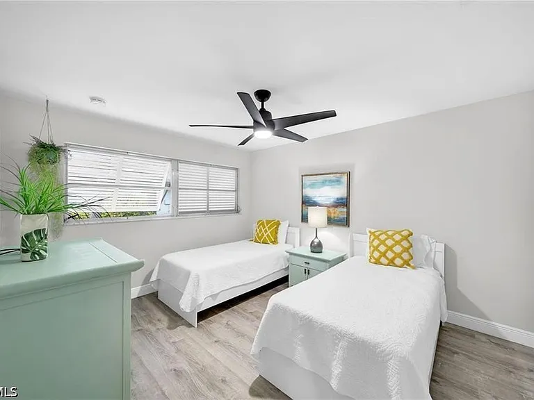1138 Lucerne Ave #1 — Photo 22