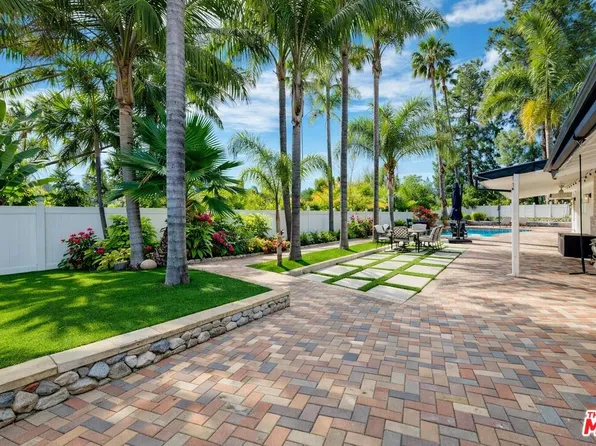 4506 El Abaca Pl, Tarzana, CA 91356