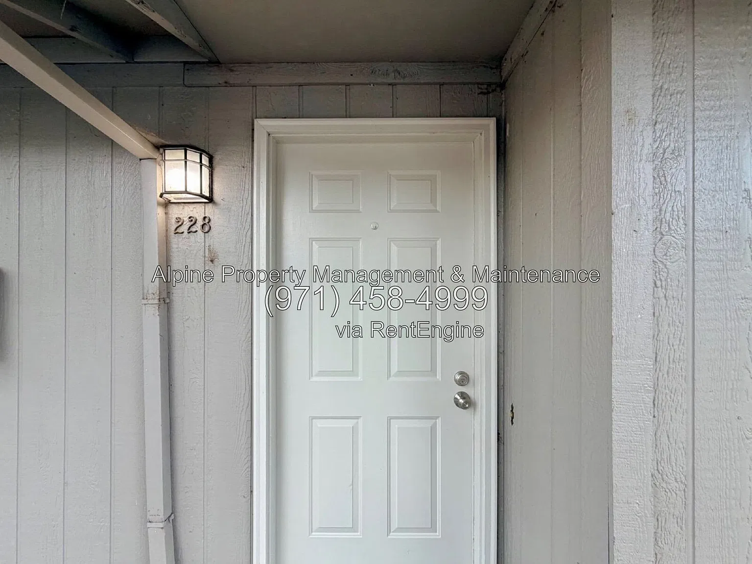 2 bed, 1.0 bath, 872 sqft, $1,495 — Photo 2