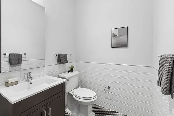 Rented by Mishkan Group | media 30