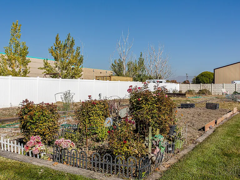 Victoria Woods (55+ Community) — Photo 17