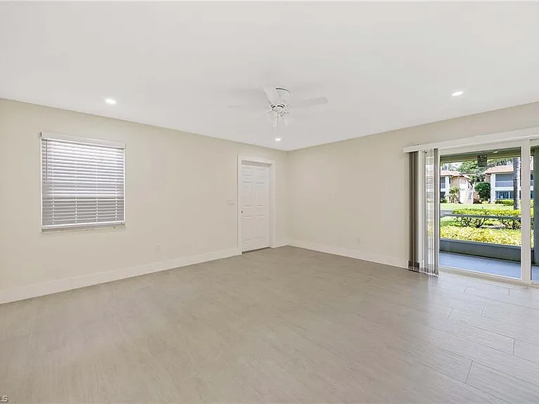 1155 Sandpiper St #F7 — Photo 6