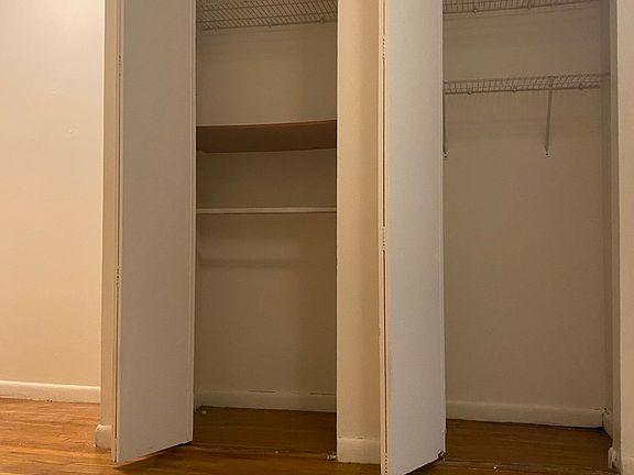 5th image of 320 W 96th St APT 1D