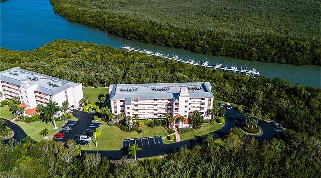 1st image of 300 Stevens Landing Dr Unit 102