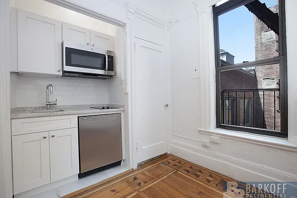 Rented by Barkoff Residential  | media 29