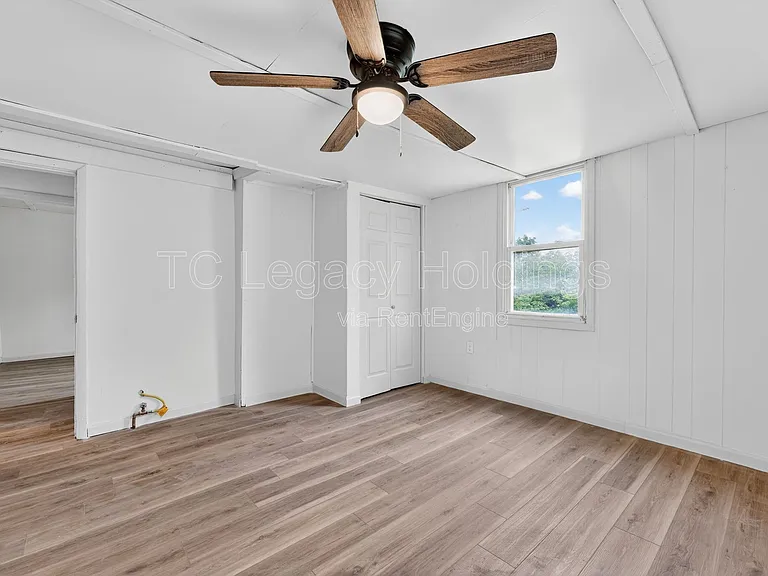 44 Holbert Ave — Photo 23
