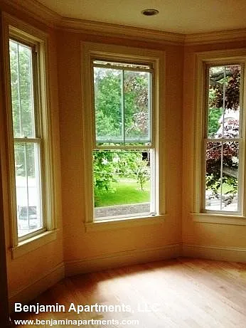 4 bed, 3.5 bath, 1111 sqft, $5,100 — Photo 4