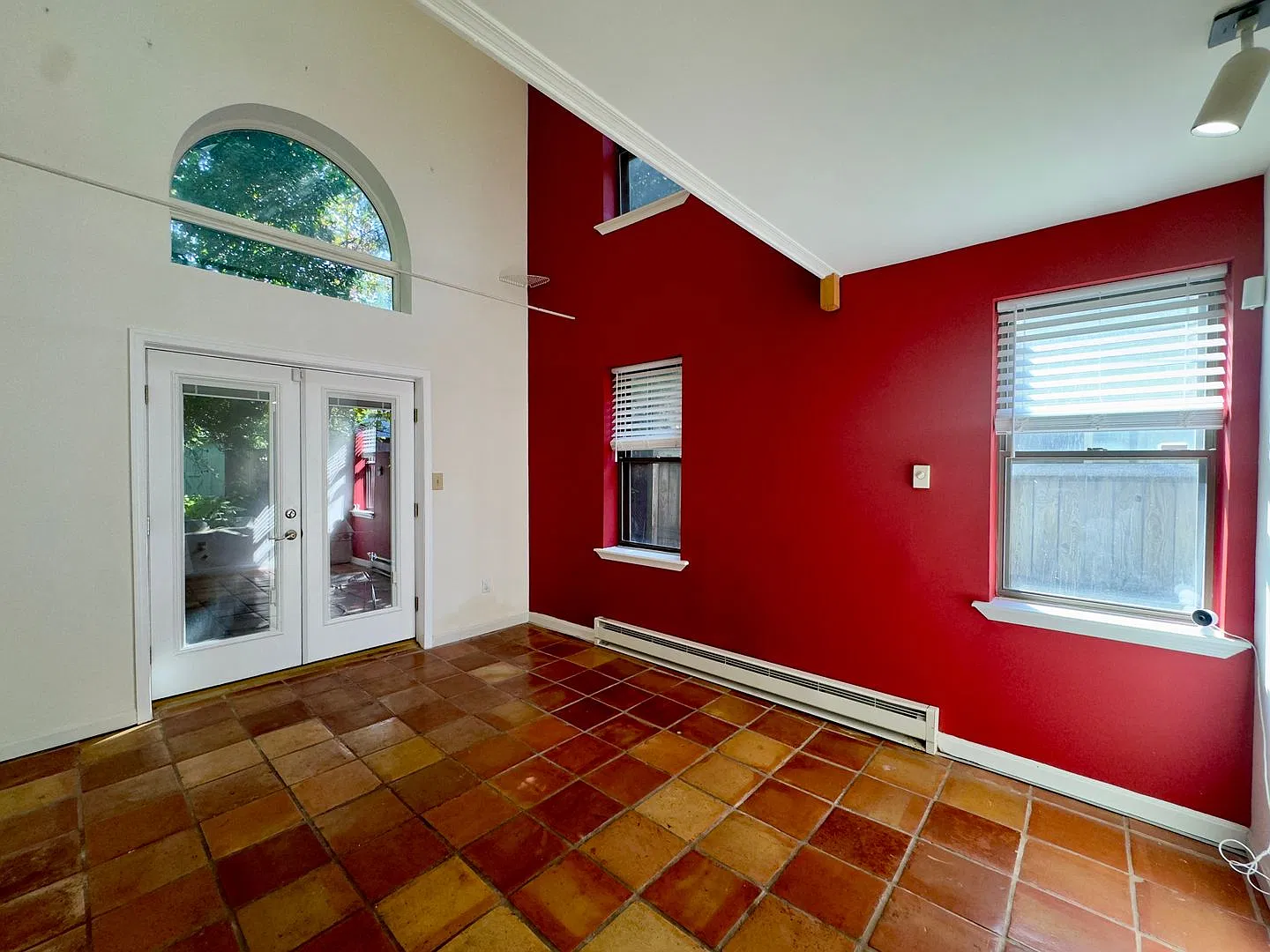 Charming 3BD/2.5BA Townhome in Fells Point, Baltimore, MD! — Photo 2