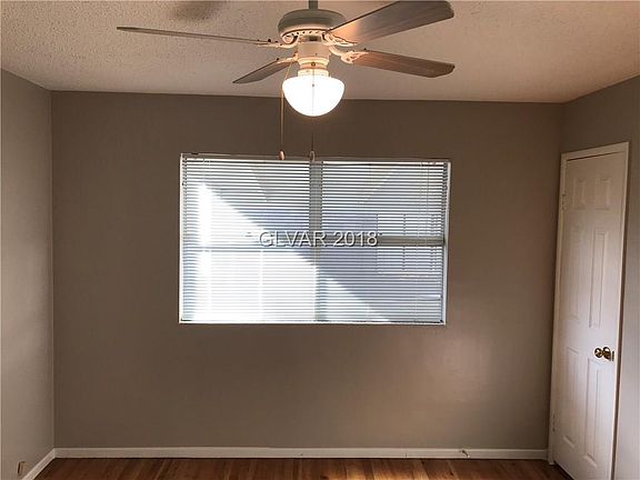 3rd image of 1122 Darmak Dr