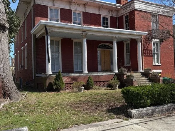 115 S Market St, Petersburg, VA 23803