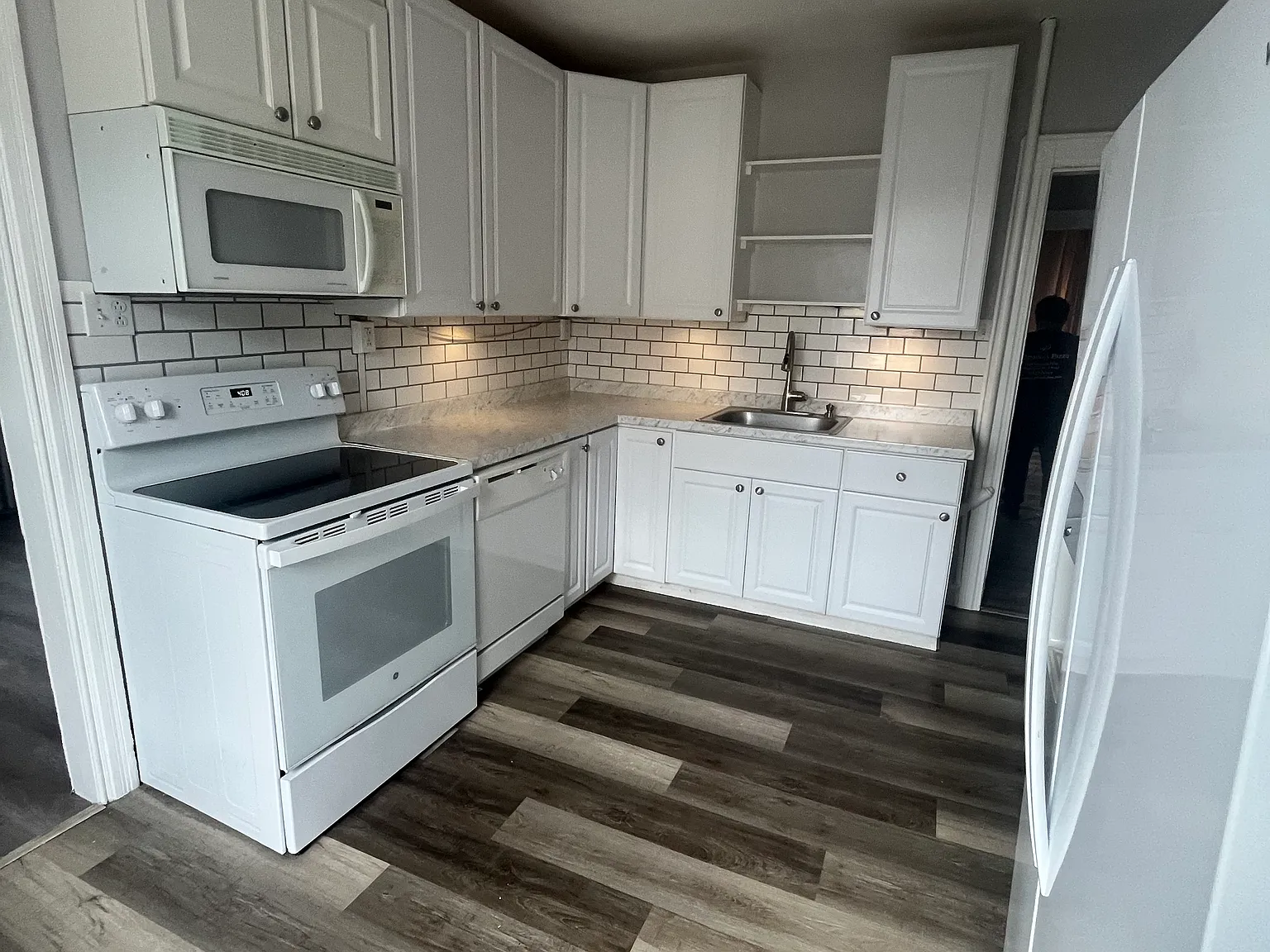 5 bed, $2,750 — Photo 3