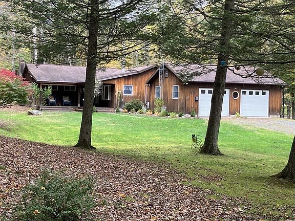 2nd image of 42 Hanover Meadows
