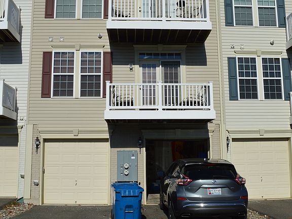 1 car garage and driveway