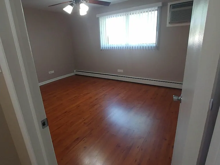 10530 Parkside Ave #12 — Photo 19