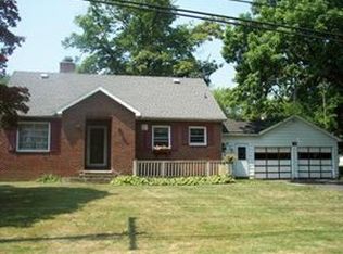 95 Point Dr N, Dunkirk, NY 14048