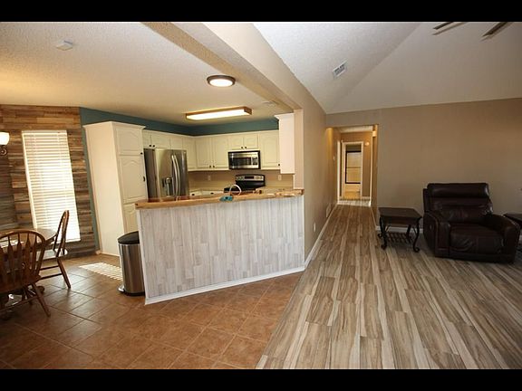2nd image of 109 Heather Ln