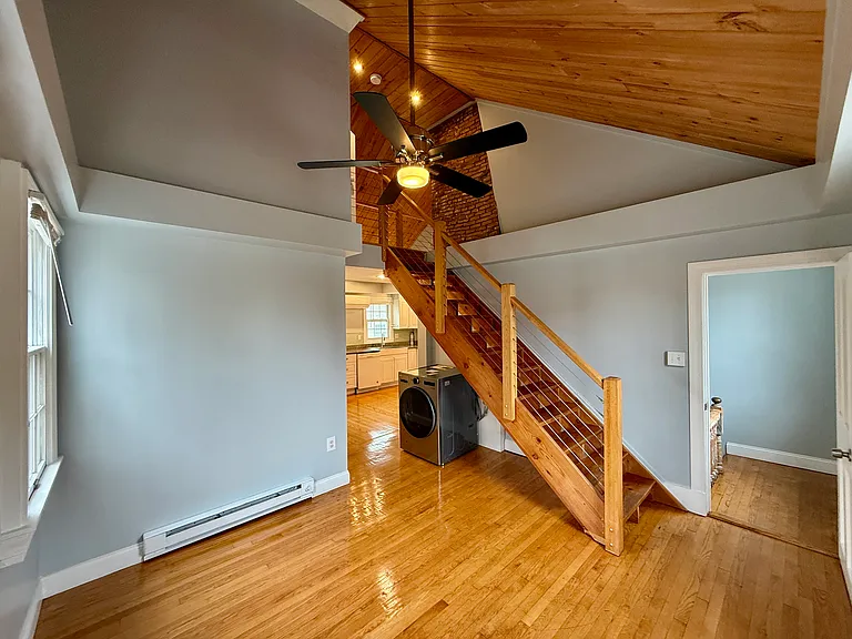 405 Benefit St #2 — Photo 3