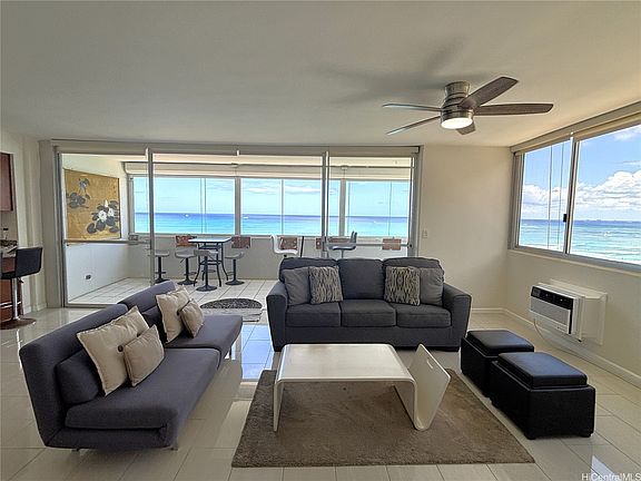 5th image of 2500 Kalakaua Ave APT 1002