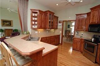 2nd image of 10410 NE 100th Ct
