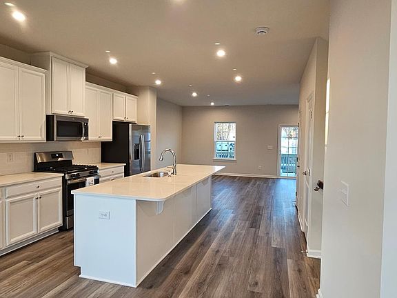 2nd floor - Kitchen & Living Room