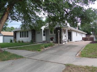 1010 S Miller Ave, Mitchell, SD 57301