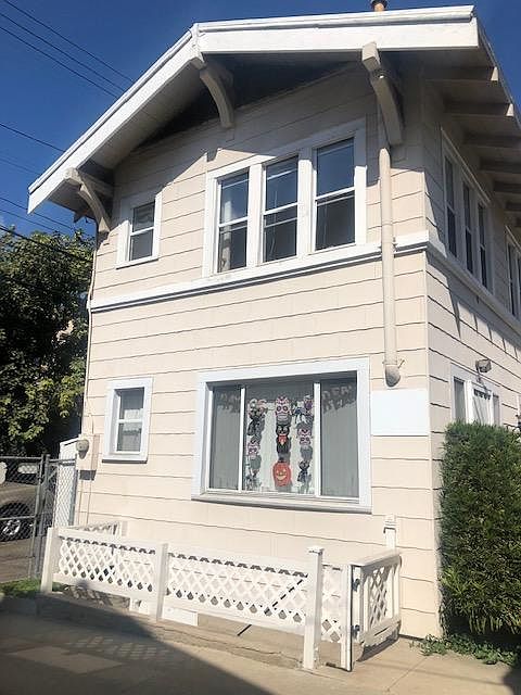 1st image of 527 1/2 E 5th St