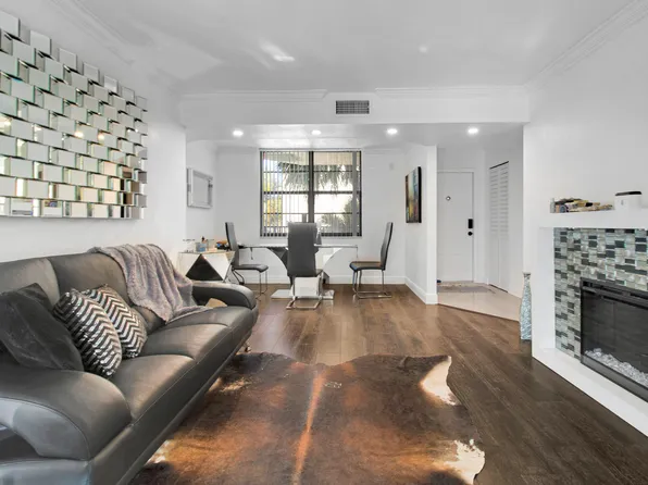 3450 Blue Lake Drive #305, Pompano Beach, FL 33064