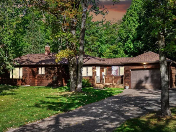 2219 Maple Ln, Ashland, WI 54806