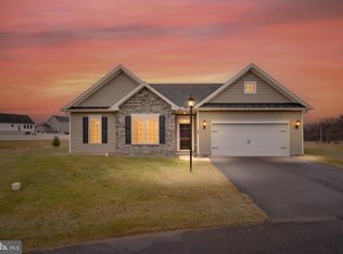 19 Osprey Ct, Gettysburg, PA 17325