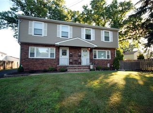 6 Jill Ct #8, Middlesex, NJ 08846