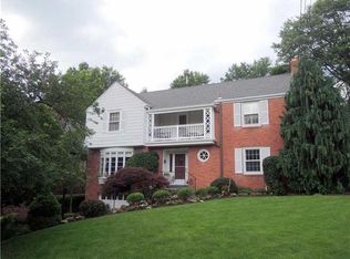 28 Sunnyhill Dr, Pittsburgh, PA