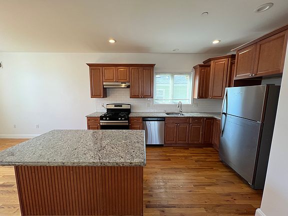 4th image of 1251 Mason Ave #1