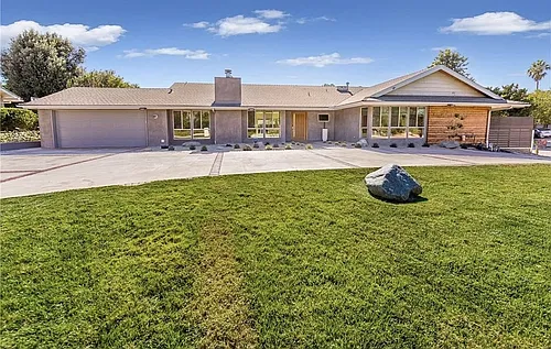 17548 Marilla St Photo 1