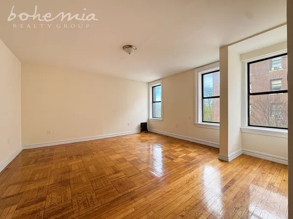 910 Riverside Drive 4H image 1 of 6