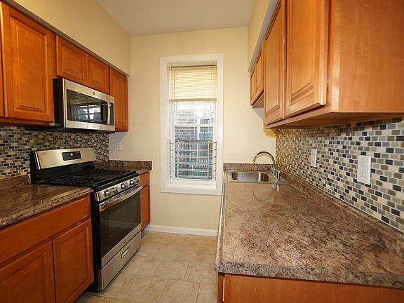 5th image of 264 Clendenny Ave APT 5
