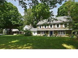 70 Thrush Ln, New Canaan, CT 06840
